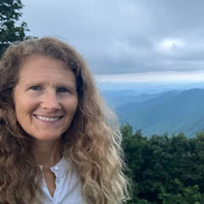 Psychedelic Medicine and the Healing Power of Nature: A Conversation with Tiffany Sauls, MD